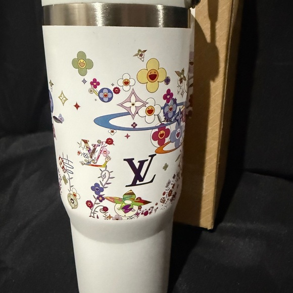 New Stanley White 30oz Tumbler with LMulticolorV Panda Floral Alien Design - Picture 6 of 10